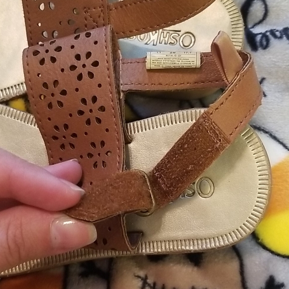 Girl's Brown Sandals Dressy Size 11 Oshkosh - Picture 4 of 6